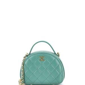 Chanel Chic Riviera Vanity Case With #233915C43B